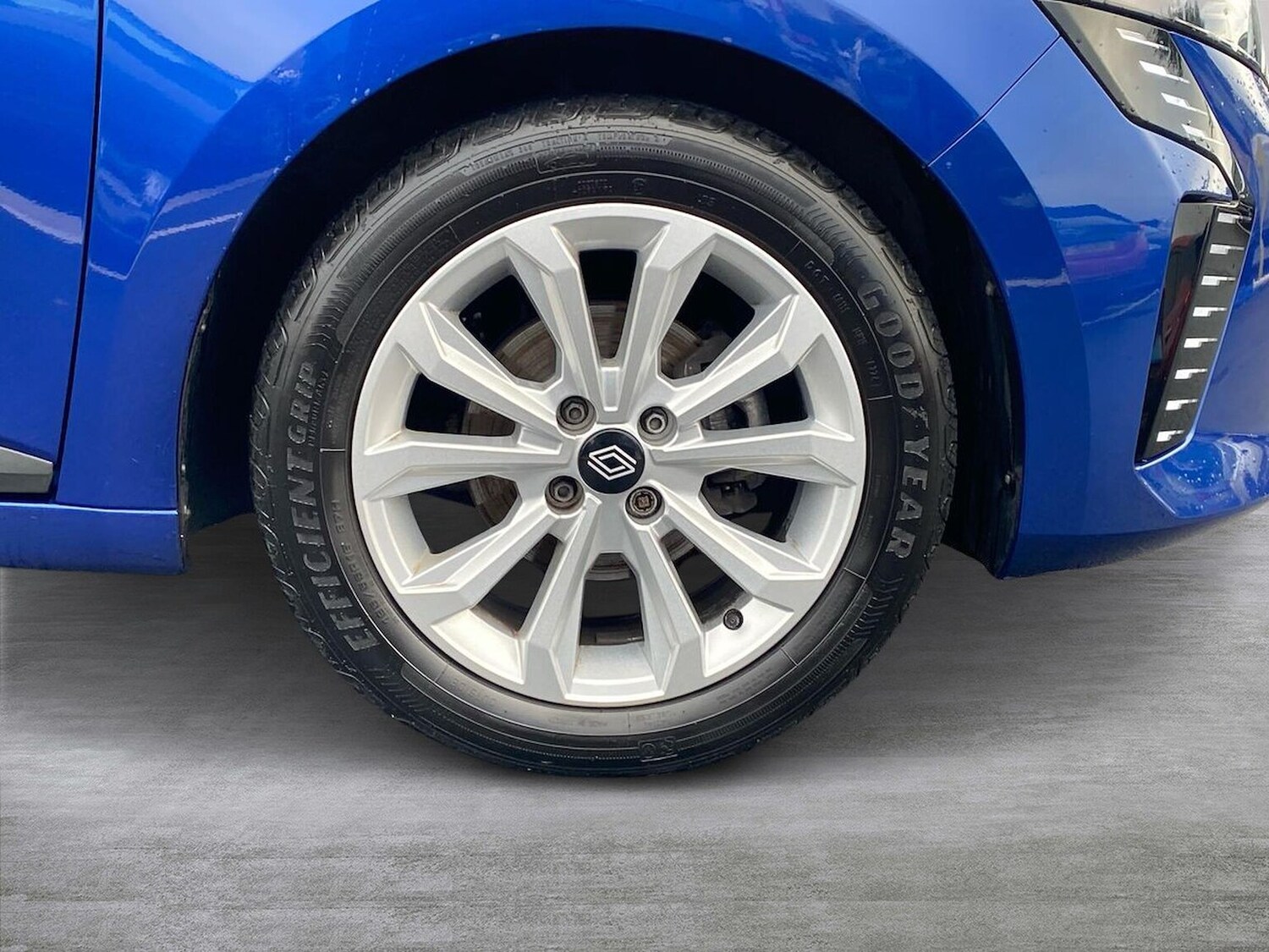 Used Renault Clio 2024 for sale - 76422372: Photo 6