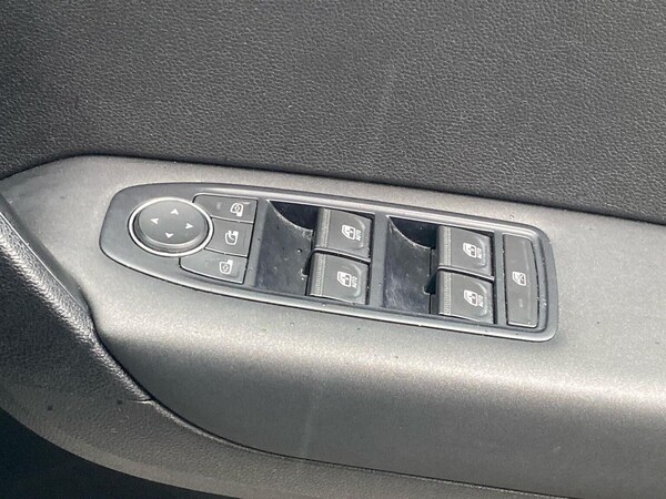 Used Renault Captur 2020 for sale - 76082453: Photo 21