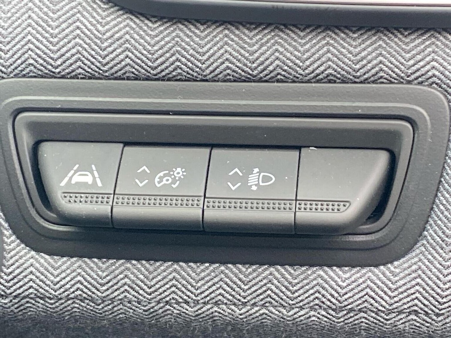 Used Renault Clio 2025 for sale - 76357873: Photo 24