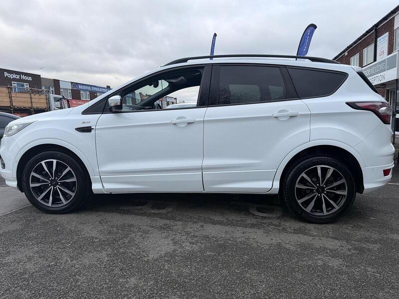 Used Ford Kuga 2017 for sale - 77370324: Photo 6