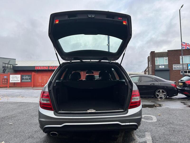Used Mercedes-Benz C Class 2013 for sale - 76740866: Photo 28