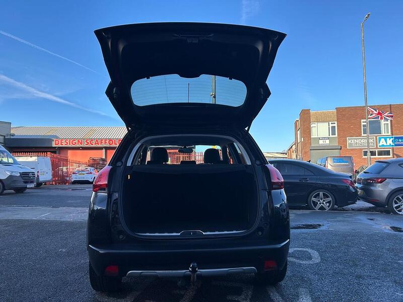 Used Peugeot 2008 2017 for sale - 76924018: Photo 12