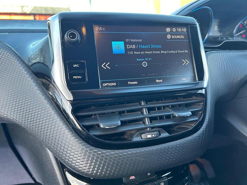 Used Peugeot 2008 2017 for sale - 76924018: Photo 28