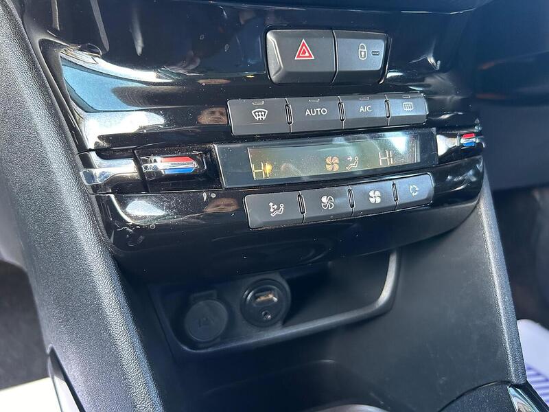 Used Peugeot 2008 2017 for sale - 76924018: Photo 35