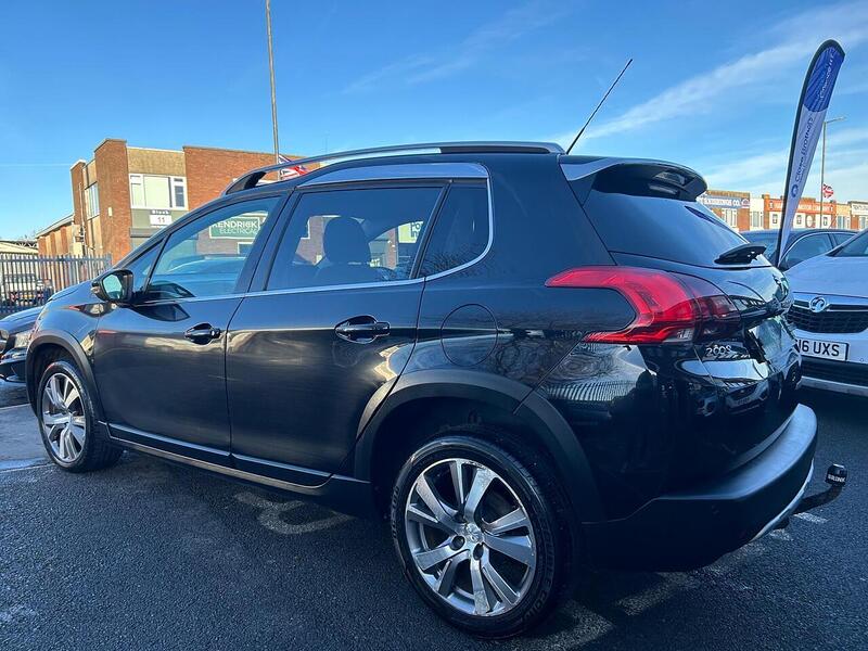 Used Peugeot 2008 2017 for sale - 76924018: Photo 4