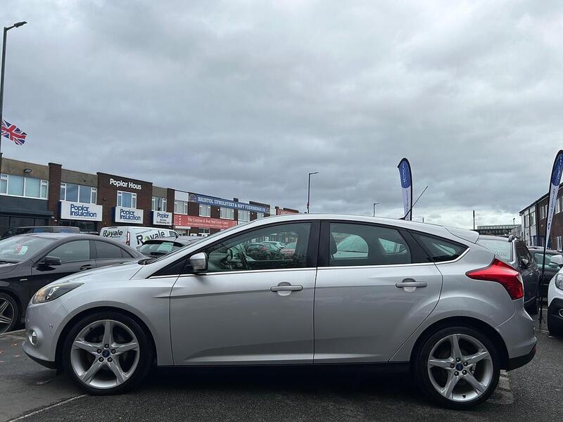 Used Ford Focus 2013 for sale - 76450335: Photo 6