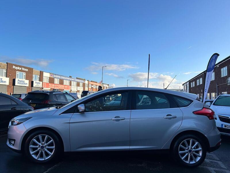 Used Ford Focus 2017 for sale - 77012285: Photo 10