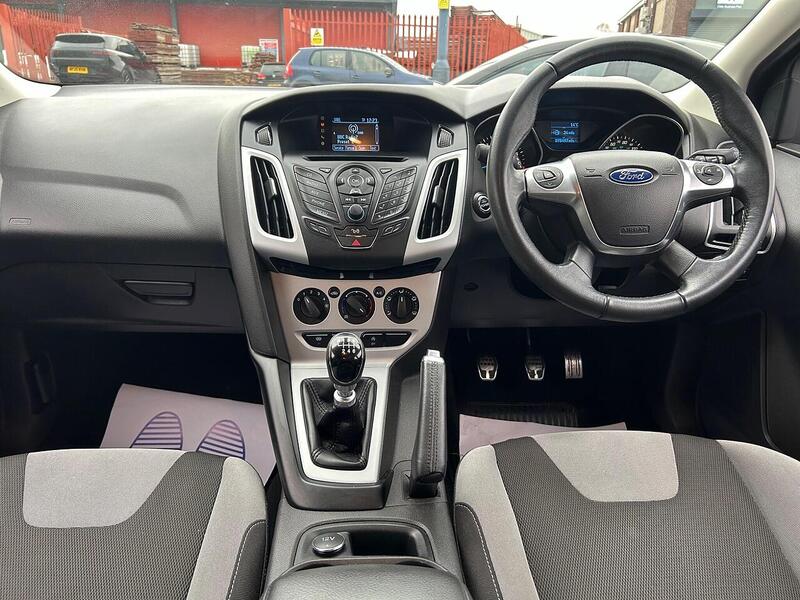 Used Ford Focus 2013 for sale - 76464449: Photo 21