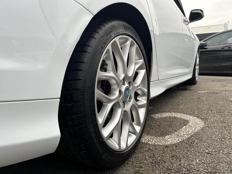 Used Ford Focus 2013 for sale - 76464449: Photo 23