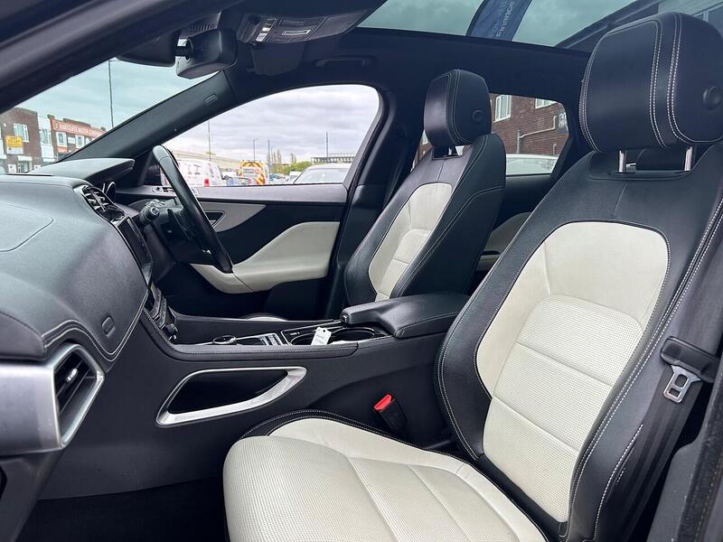Used Jaguar F-Pace 2017 for sale - 78197527: Photo 33