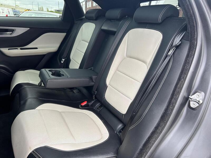 Used Jaguar F-Pace 2017 for sale - 78197527: Photo 36