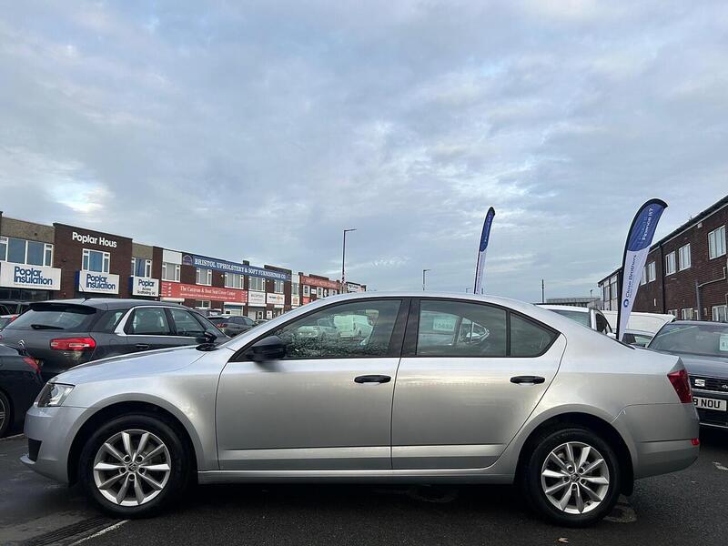 Used Skoda Octavia 2014 for sale - 76566308: Photo 10