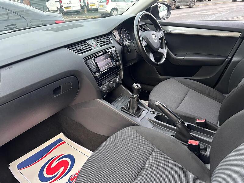Used Skoda Octavia 2014 for sale - 76566308: Photo 38