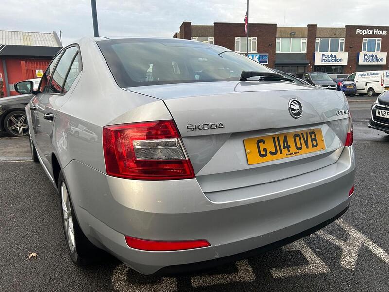 Used Skoda Octavia 2014 for sale - 76566308: Photo 8