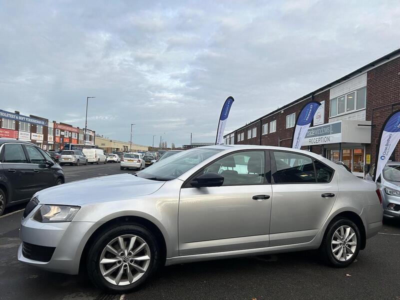 Used Skoda Octavia 2014 for sale - 76566308: Photo 9