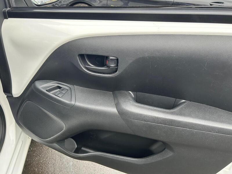 Used Toyota AYGO 2015 for sale - 77404575: Photo 25