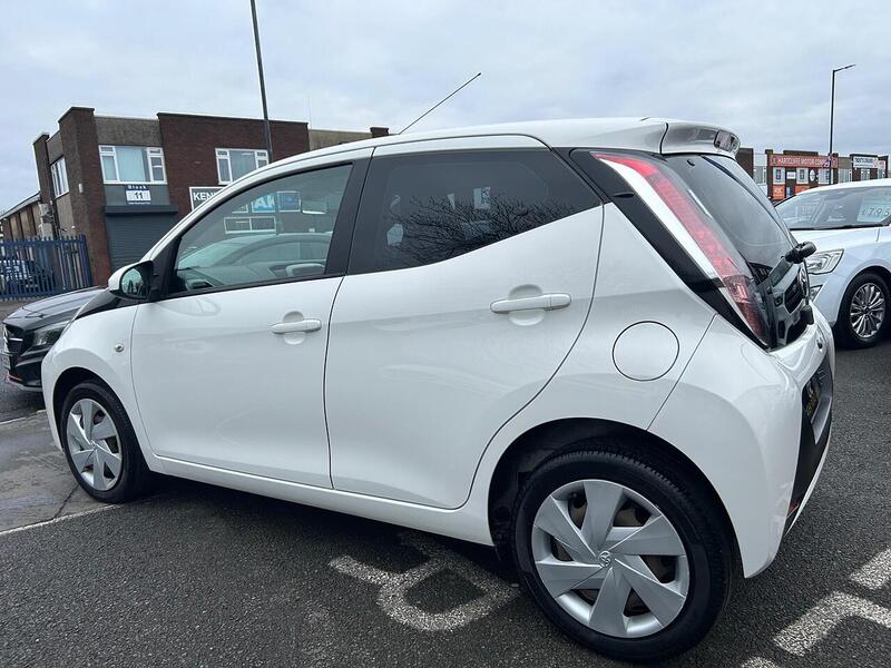 Used Toyota AYGO 2015 for sale - 77404575: Photo 32