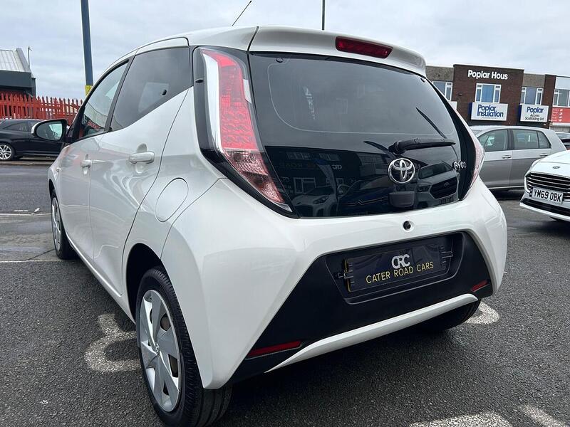 Used Toyota AYGO 2015 for sale - 77404575: Photo 4