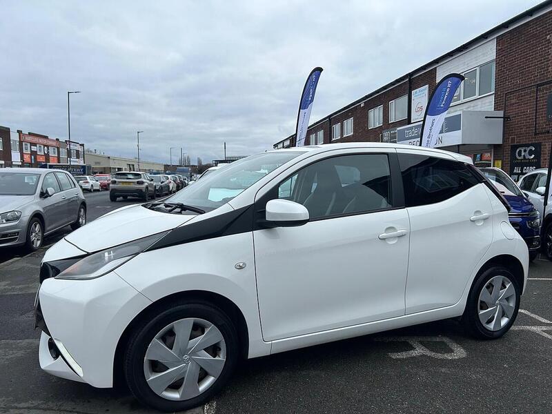 Used Toyota AYGO 2015 for sale - 77404575: Photo 8