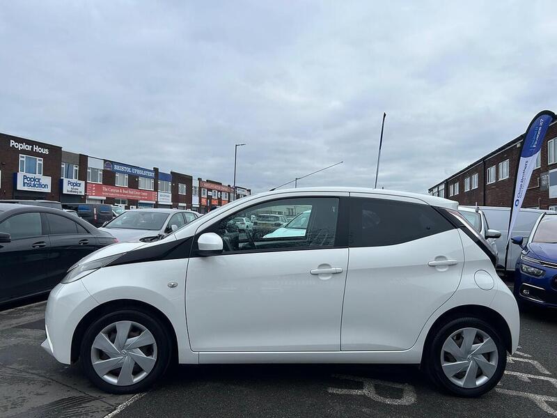 Used Toyota AYGO 2015 for sale - 77404575: Photo 9