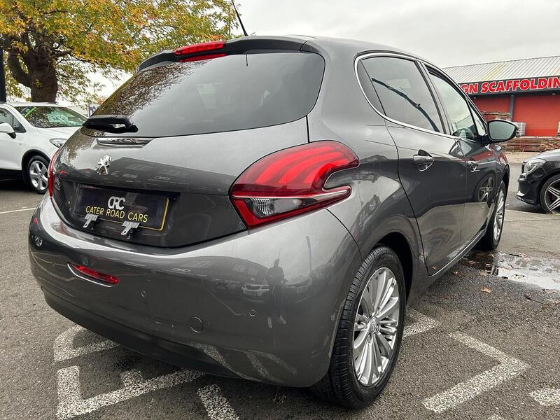 Used Peugeot 208 2018 for sale - 76464450: Photo 10