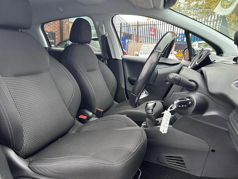 Used Peugeot 208 2018 for sale - 76464450: Photo 16