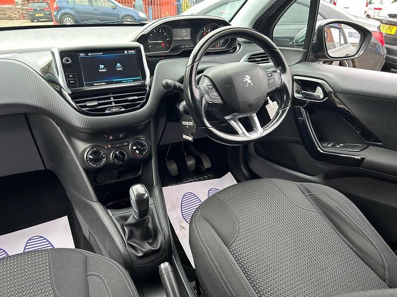 Used Peugeot 208 2018 for sale - 76464450: Photo 23
