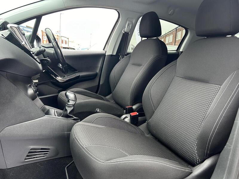 Used Peugeot 208 2018 for sale - 76464450: Photo 31