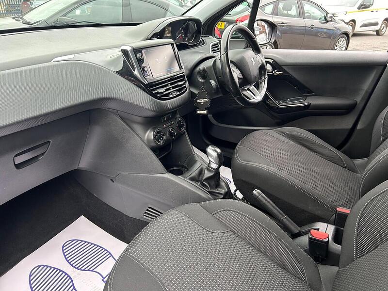 Used Peugeot 208 2018 for sale - 76464450: Photo 39