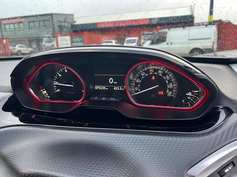 Used Peugeot 2008 2018 for sale - 76879352: Photo 27