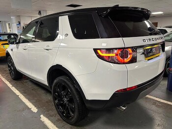Used Land Rover Discovery Sport 2018 for sale - 78714033: Photo