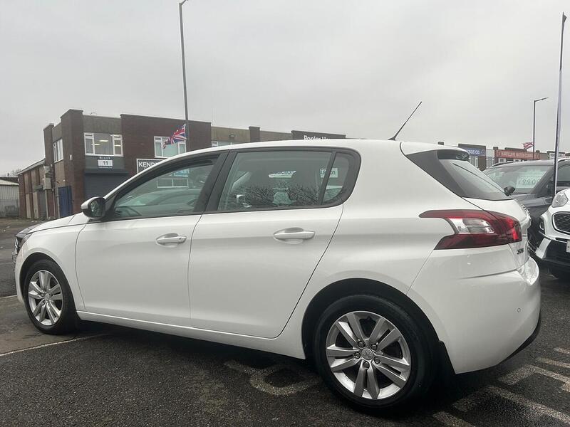 Used Peugeot 308 2014 for sale - 77034295: Photo 10