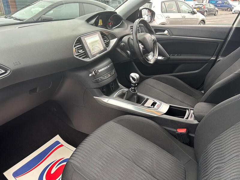 Used Peugeot 308 2014 for sale - 77034295: Photo 19