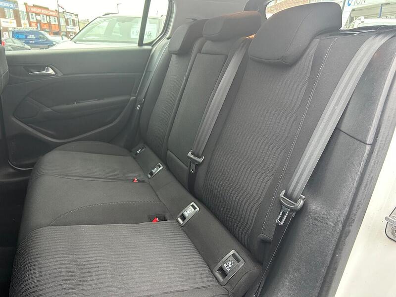 Used Peugeot 308 2014 for sale - 77034295: Photo 25