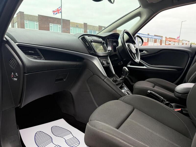 Used Vauxhall Zafira Tourer 2017 for sale - 76081365: Photo 28