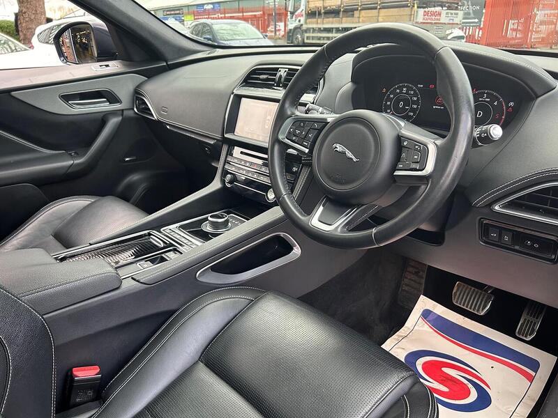 Used Jaguar F-Pace 2020 for sale - 77693903: Photo 15