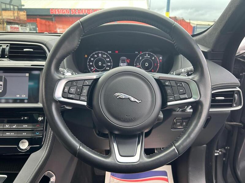 Used Jaguar F-Pace 2020 for sale - 77693903: Photo 19