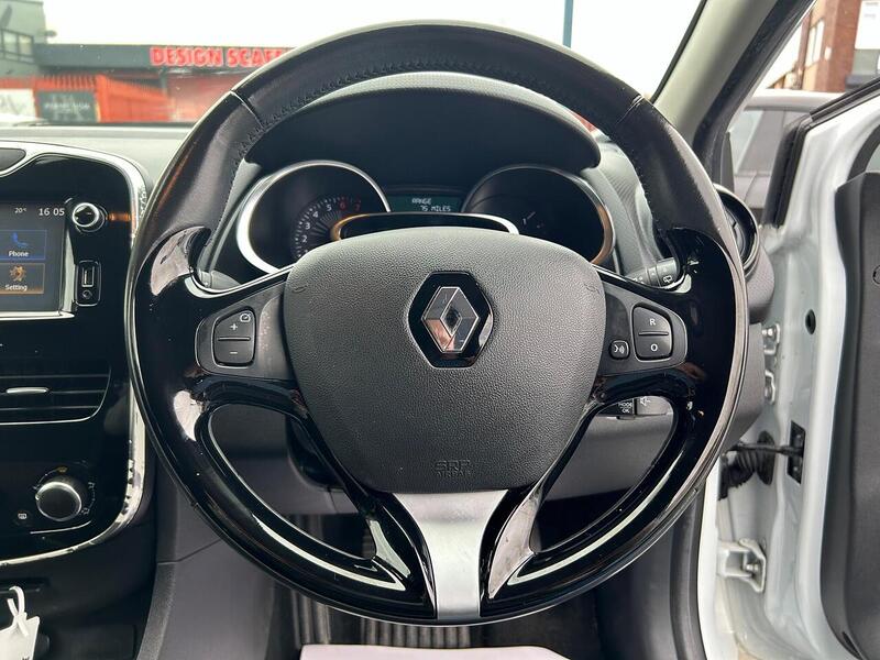 Used Renault Clio 2016 for sale - 76341109: Photo 14