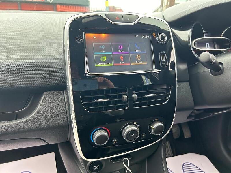 Used Renault Clio 2016 for sale - 76341109: Photo 29