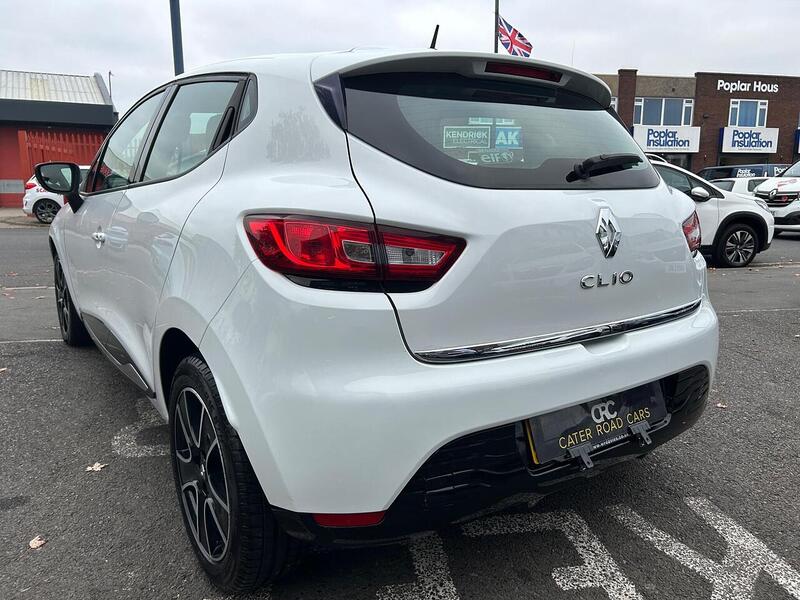 Used Renault Clio 2016 for sale - 76341109: Photo 4