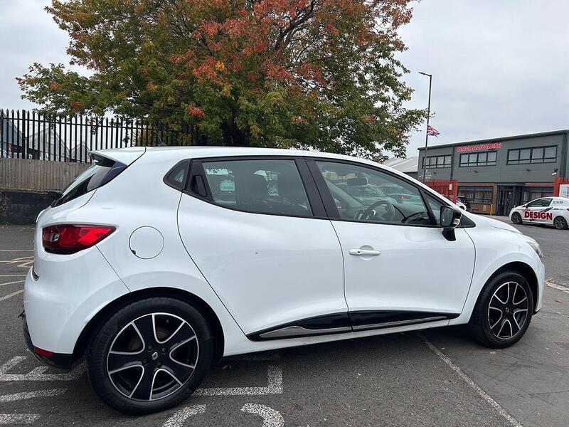 Used Renault Clio 2016 for sale - 76341109: Photo 7
