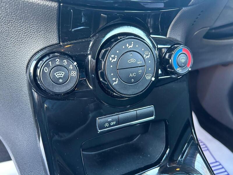 Used Ford Fiesta 2015 for sale - 76778066: Photo 36