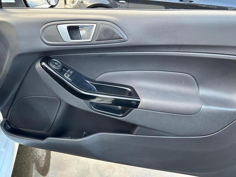 Used Ford Fiesta 2016 for sale - 77693904: Photo 22