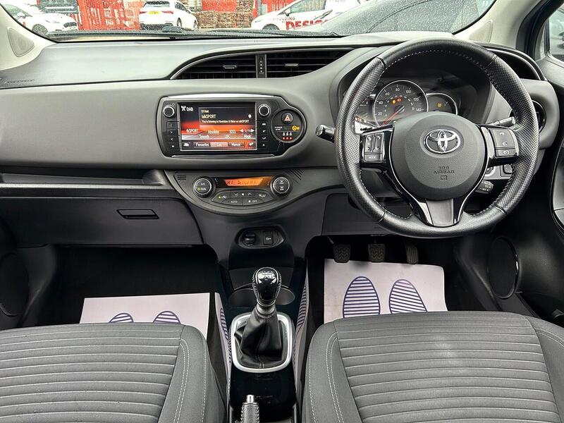Used Toyota Yaris 2016 for sale - 76605249: Photo 15