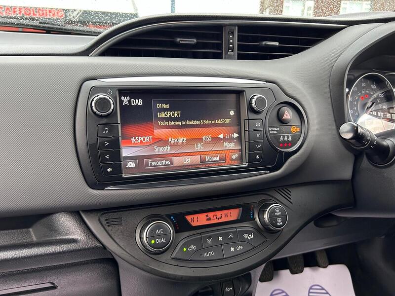 Used Toyota Yaris 2016 for sale - 76605249: Photo 27