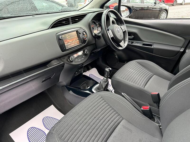 Used Toyota Yaris 2016 for sale - 76605249: Photo 41