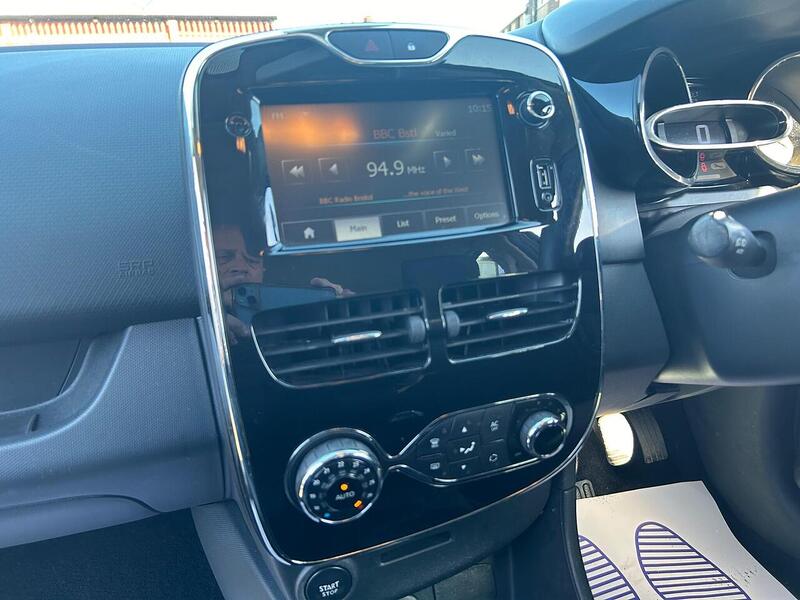 Used Renault Clio for sale - 77889177: Photo 26