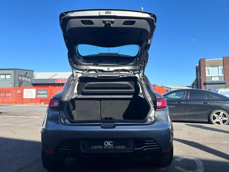 Used Renault Clio for sale - 77889177: Photo 29