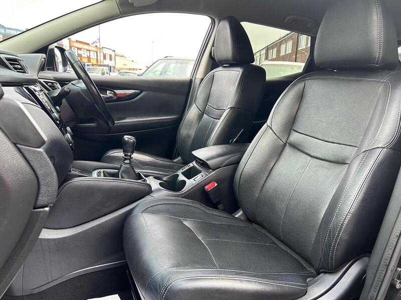 Used Nissan Qashqai 2016 for sale - 76323785: Photo 32