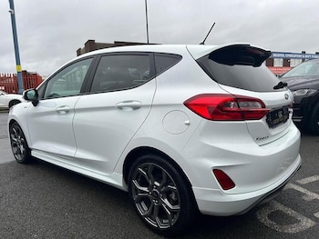 Used Ford Fiesta 2018 for sale - 77180728: Photo